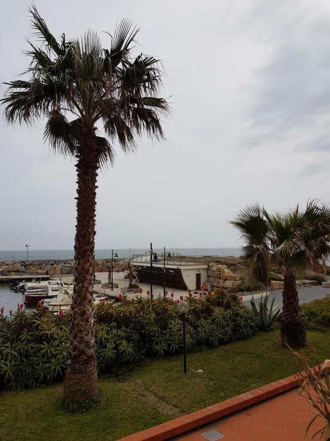 San Lorenzo Grande San Lorenzo al Mare Exteriér fotografie